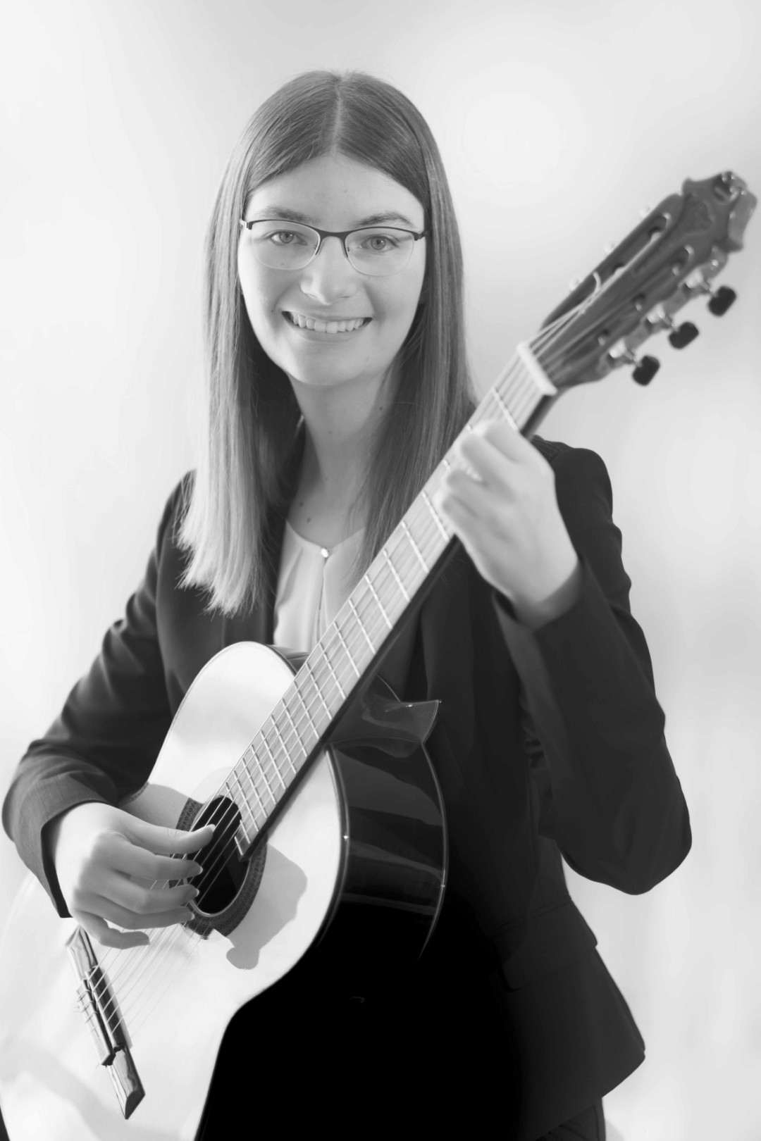 Johanna Keilhofer klassische Gitarre Porträt